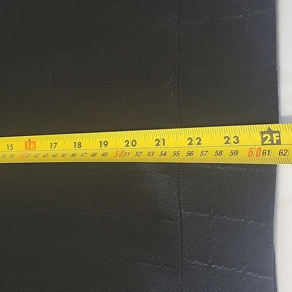 Zara women's Sweater - Picture 8 of 9